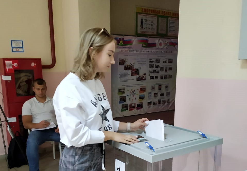 Устьлабинка Янина Китаева впервые проголосовала в день своего совершеннолетия.