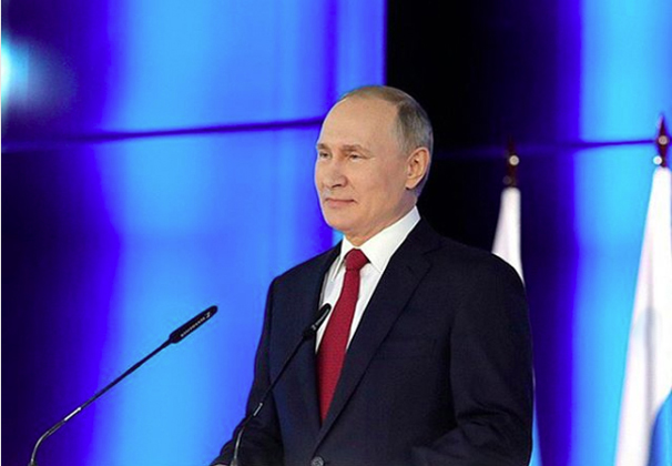 Владимир Путин пообещал <br>продлить программу маткапитала и увеличить его до 616 тыс. рублей