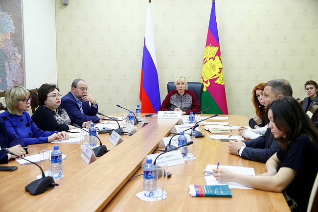 В Краснодарском крае будут штрафовать аптеки, которые необоснованно завышают цены на медицинские маски