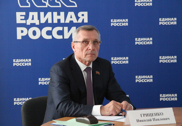 Николай Гриценко: «Законодатели края на внеочередной сессии 9 апреля обеспечат меры по социальной защите семей с детьми»