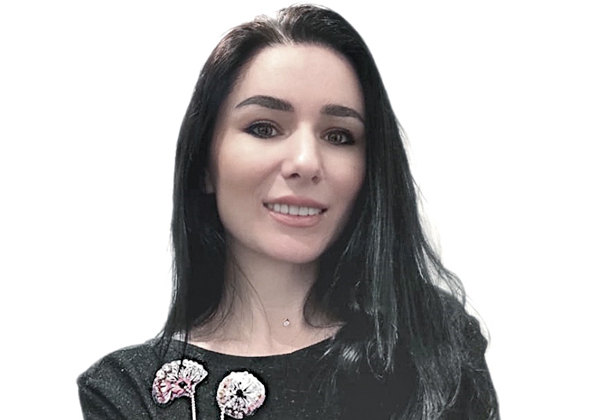 Уроженка села Суворовского создает оригинальные броши из бисера