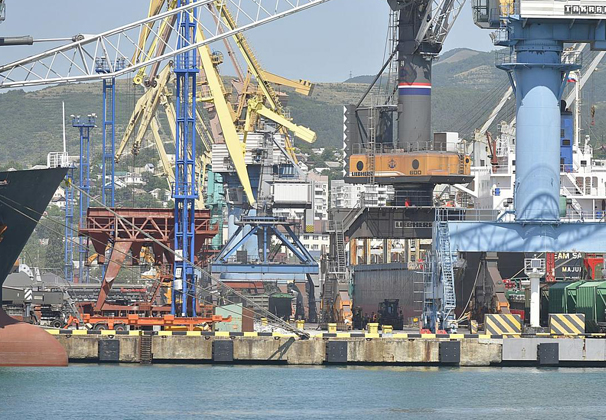 Новороссийский морской торговый порт благодаря участию в нацпроекте увеличил интенсивность перевалки грузов