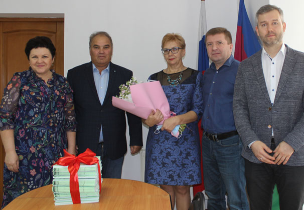 Компания «Прогресс Агро» издала сборник стихов сотрудницы