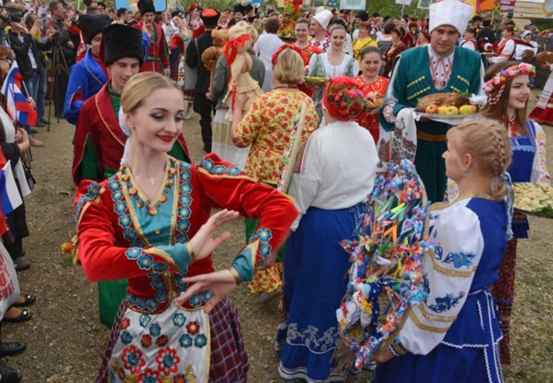 14 мая в этнографическом комплексе Атамань пройдет краевой праздник «Кубанские входыны»!