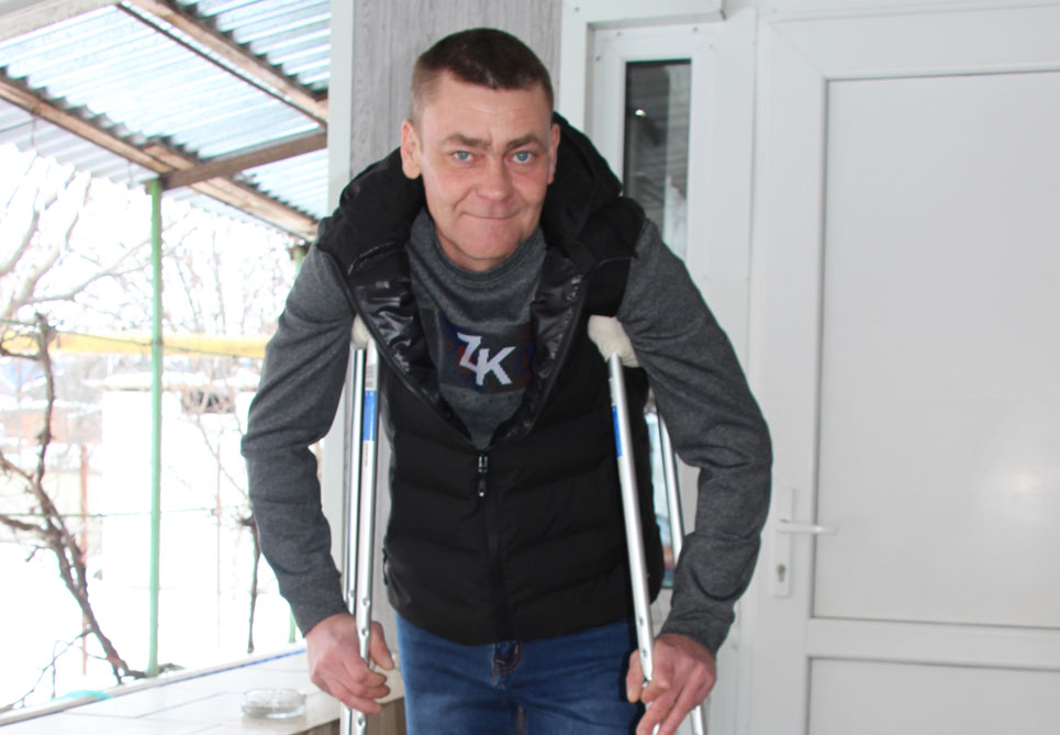 Боец спецоперации Александр Игнатенко рассказал, как со сломанной ногой прошел несколько километров до места эвакуации