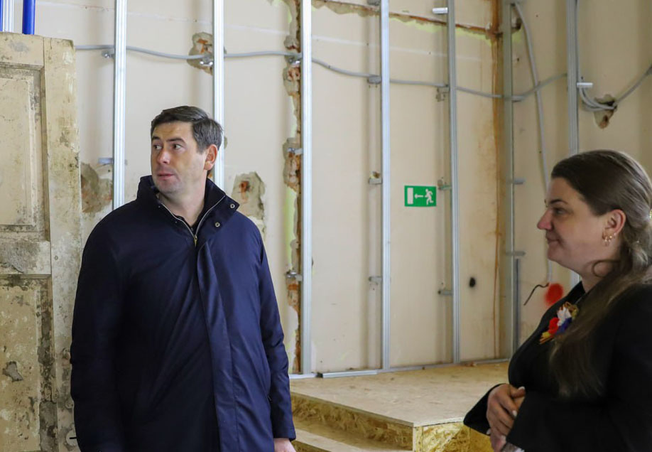 Глава района Станислав Гайнюченко проинспектировал строящиеся соцобъекты