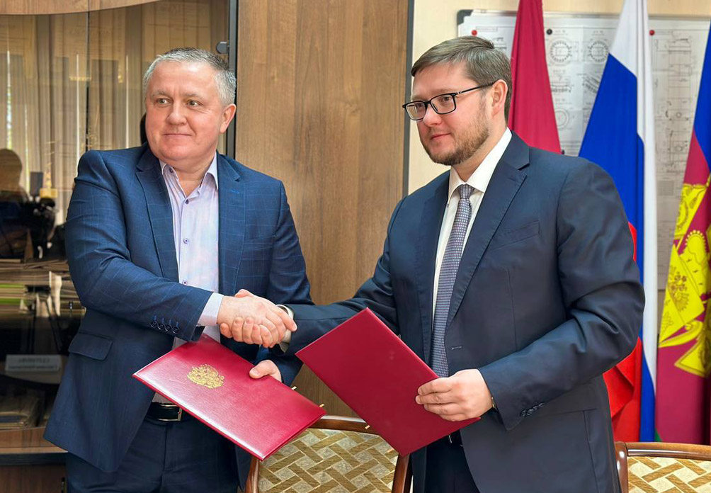 Министр экономики Кубани посетил Усть-Лабинский опытный ремонтно-механический завод (ОРМЗ)