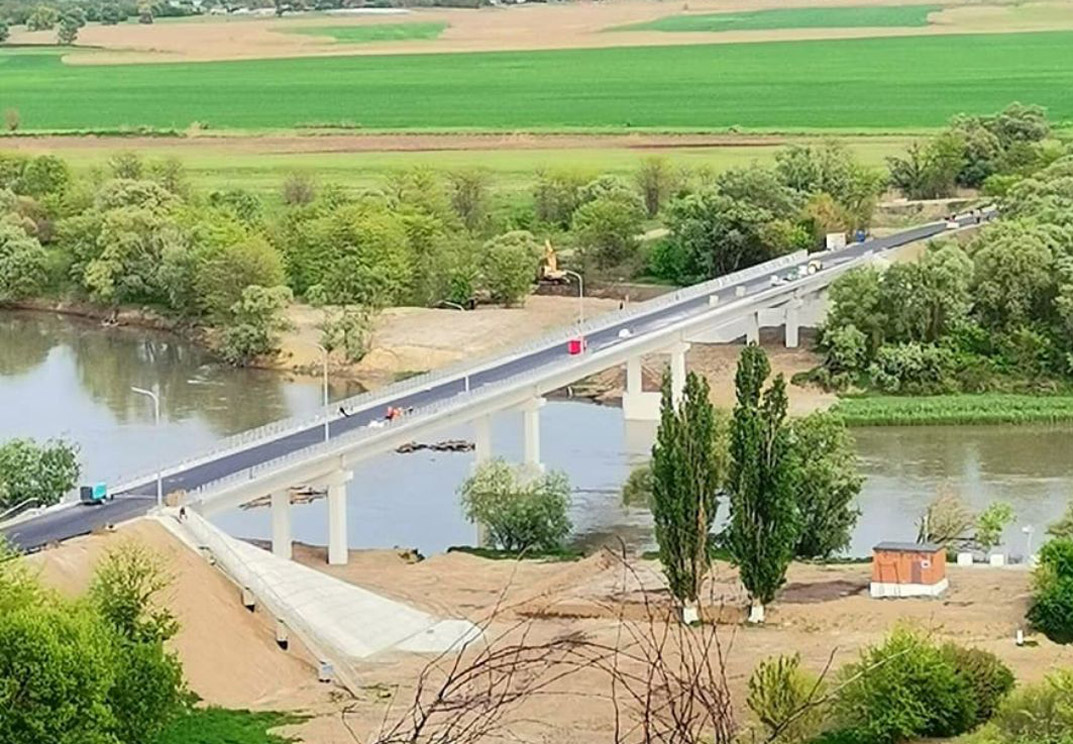 Мост через реку Кубань в станице Ладожской откроют в первых числах июня