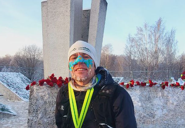 В международном зимнем марафоне, посвященном памяти защитников блокадного Ленинграда, принял участие атлет из усть-лабинского бегового клуба